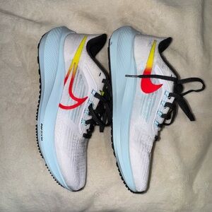 NWT Women’s Nike Pegasus 39 Size 6.5